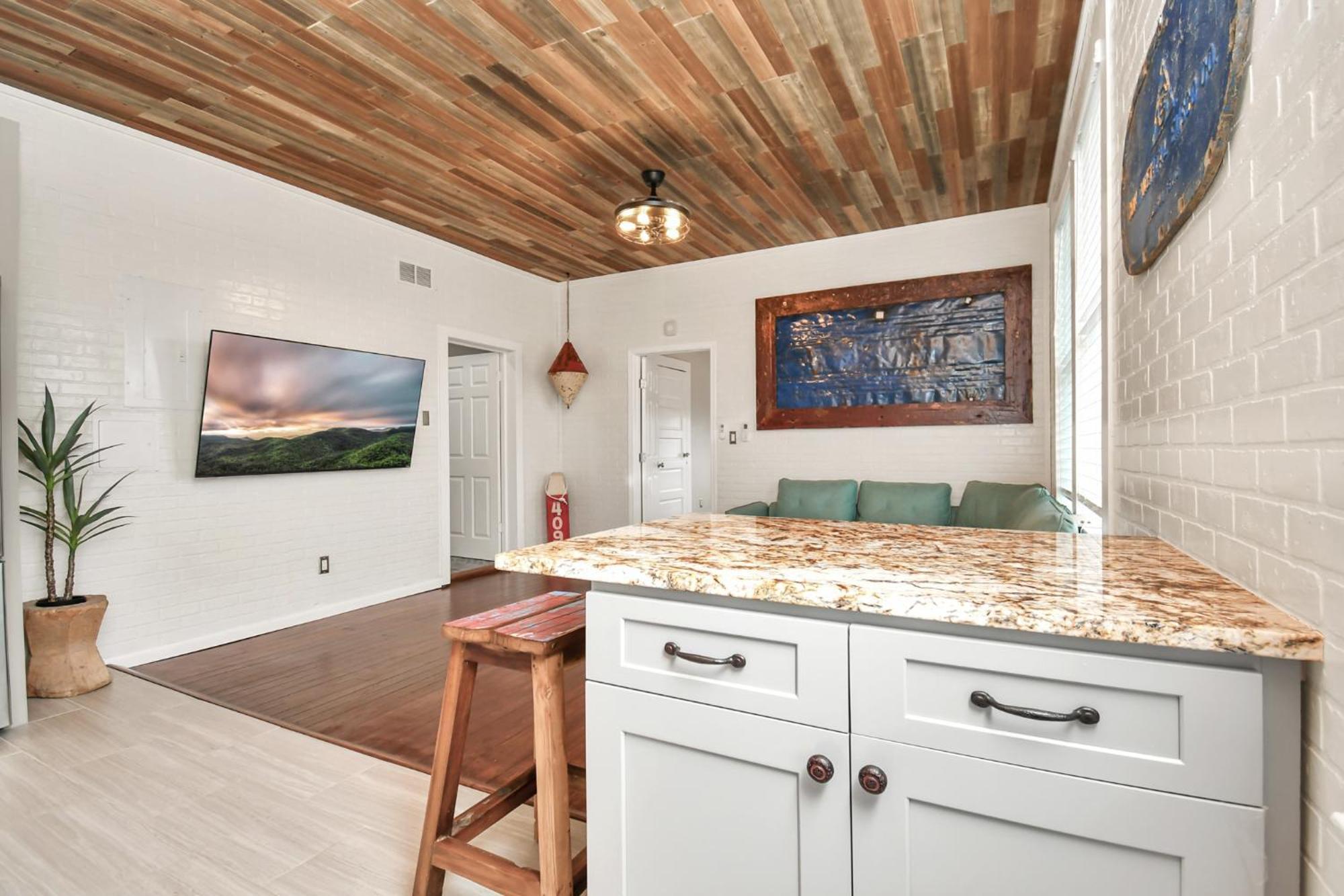 갤버스턴 Nautical Loft With Outdoor Kitchen & Beach Access 아파트 외부 사진